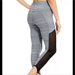 Athleta Jacquard In Town Chaturanga Crop Legging S